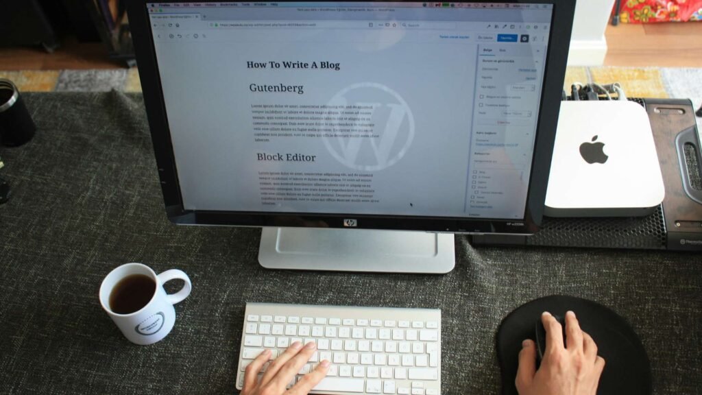 Pourquoi choisir un CMS open source pour votre site web ?